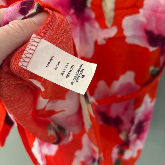 Red Floral Wrap Front NWT Short Sleeve Blouse - Picture 6 of 6